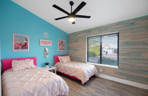 Paradise Vista Estates House | Barbie's Dreamworld Scottsdale Hot Tub&HomeTheater