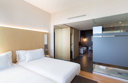 Penya-roja Hotel | Barcelo Valencia Hotel