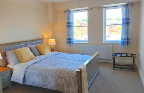 Salisbury Apartment | Barchester House Apartments Delux