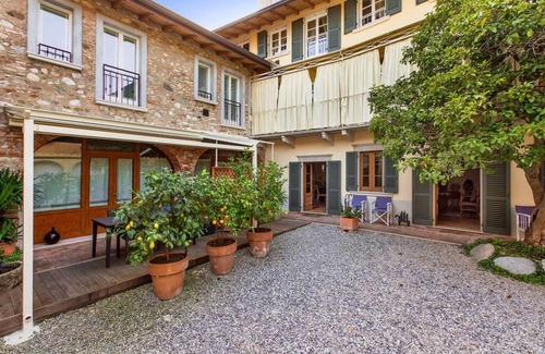 San Felice del Benaco Apartment | Barchi Resort Apartments Suites Villa Castello - Patio Villa Castello