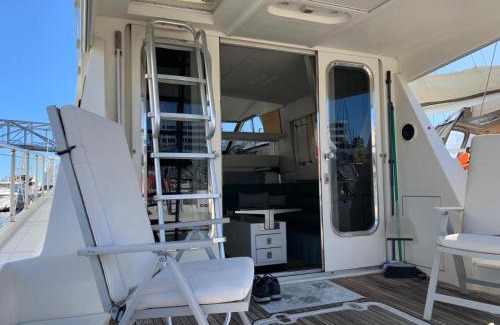 Sant Adria de Besos Boat Rental | Barco Barcelona