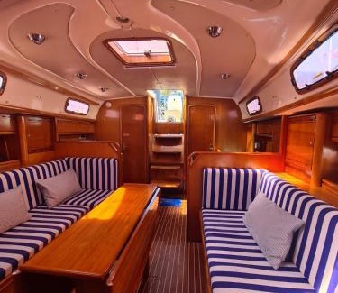 Vigo Boat Rental | BARCO PURAVIDA