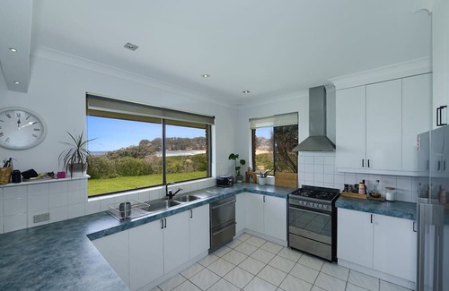North Avoca House | Bareena Cottage