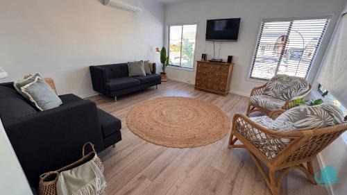 Blacksmiths House | Barefoot at Blacksmiths Beach