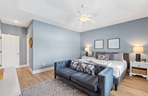 Upper Grand Lagoon Condo | Barefoot Boat Bums by Book That Condo