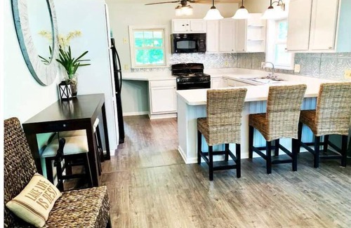 Canandaigua Cottage | Barefoot Bungalow with shared private Lake Access
