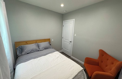 Downey House | Barefoot-friendly 1-bedroom house with AC, high-speed WiFi in lovely Downey.