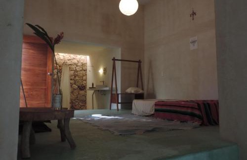 Macario Gomez House | barefoot jungle studios