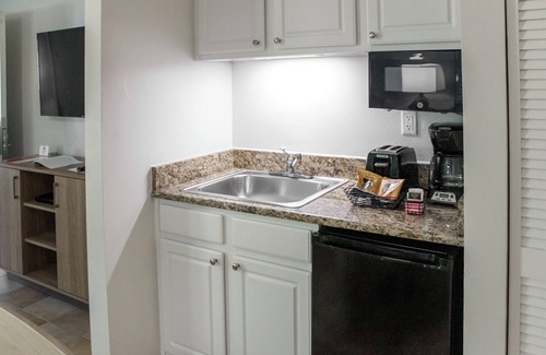 Kissimmee Apartment | Barefoot'n Resort Kissimmee Orlando
