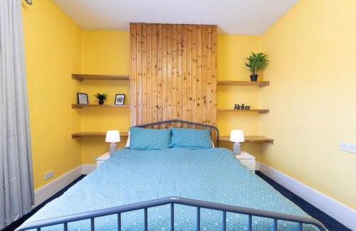 East Ham House | Barking Road Comfy House