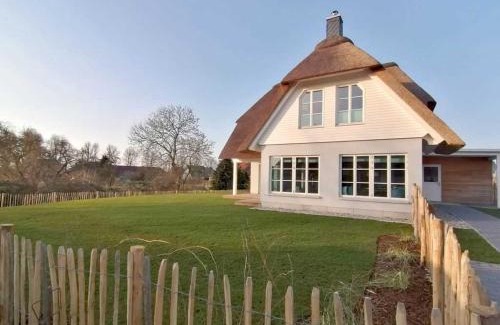 Gross Schwansee House | Barkley Reethaus