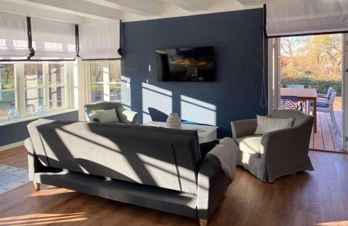 Gross Schwansee House | Barkley Reethaus