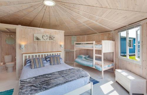 Hartland House | Barley Bay