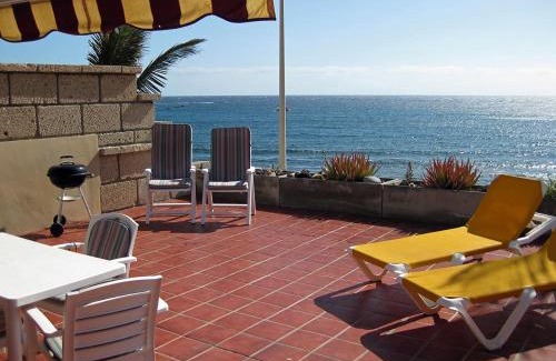 El Medano Apartment | BARLOVENTO by RENTMEDANO Luxury beach front apartment with fantastic ocean views