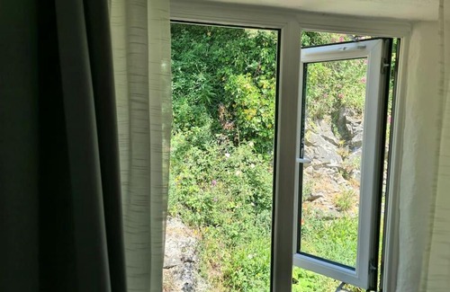 Vobster House | Barn + Cliff Garden Quey Frome Longleat Bath BoA *
