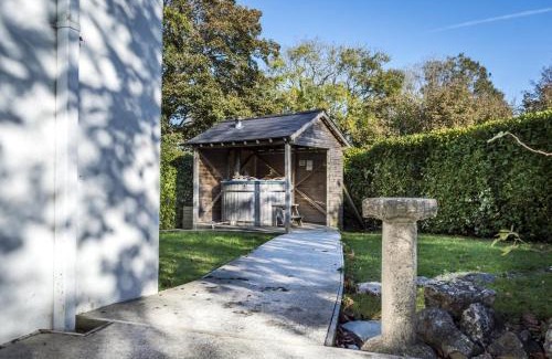 Penally Apartment | Barn Conversion - Hot Tub - Penally - Tenby