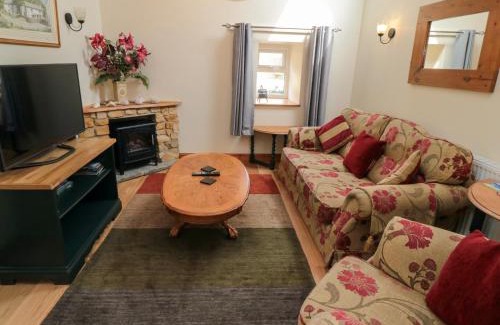 Whitby House | Barn Cottage