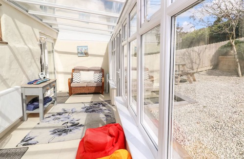 Carnkie House | BARN OWL, pet friendly, with open fire in Pool