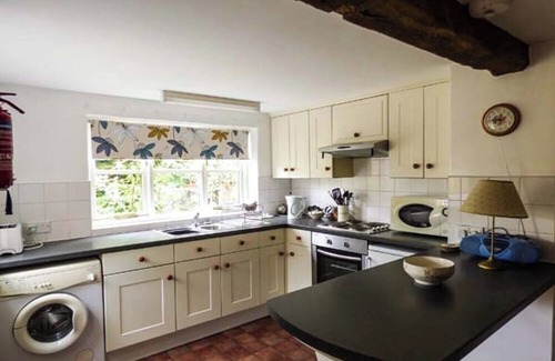 Stratton Strawless House | Barn with countryside views in private garden