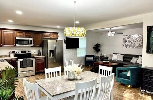 Apison House | Barndominium getaway oasis! Close to Chattanooga shopping restaurants and Water!