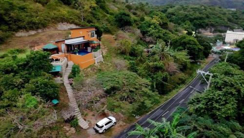 Batangas City Villa | Barney's Pointe Beach House, Batangas City