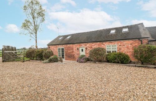Foxt House | Barnfields Holiday Cottage