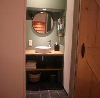 Woudrichem Apartment | Barnhouse