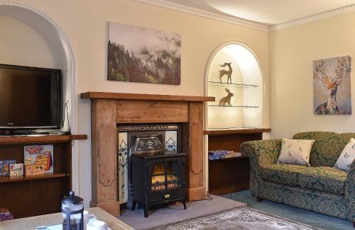 Broxa House | Barnscliff Heights