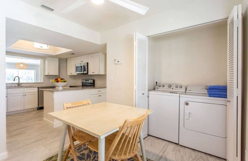 Vineyards Condo | Barolo: Cozy 2-BR Condo with Lake & Golf Views. Enjoy the Tranquil Setting in North Naples with Community Pool, Spa, and Biking Paths. Close to Vineyards Country Club, Shopping, Dining and Beaches!
