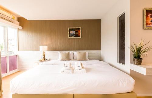 Ramkhamhaeng Hotel | Baron Residence Bangkok