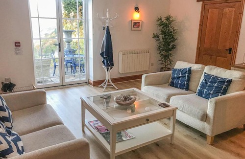Lynton House | Baronet's Quarters