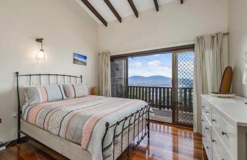 Crescent Head House | Barrels Beach House, 28 Dulconghi Street