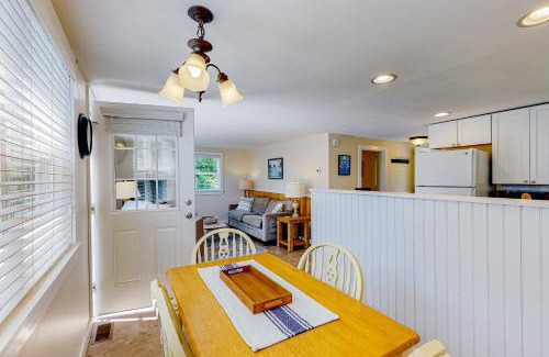 Boothbay Harbor Apartment | Barrett's Watch Apartment