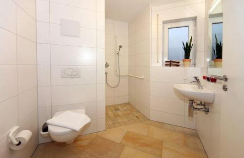 Immenstaad am Bodensee Apartment | Barrierefreie, luxuriöse Wohnung am Bodensee