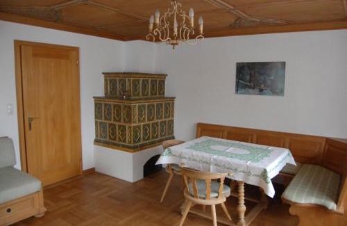 Oberammergau Apartment | Barrierefreie 3-Zi.-Ferienwohnung mit Gartenzugang in ruhiger, zentrumsnaher Lage