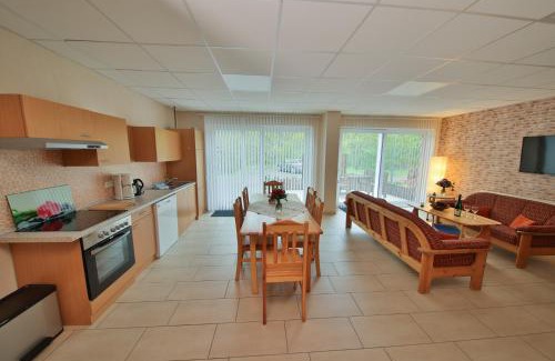 Cond Apartment | Barrierefreie 6 Personen Ferienwohnung im Landhausstil