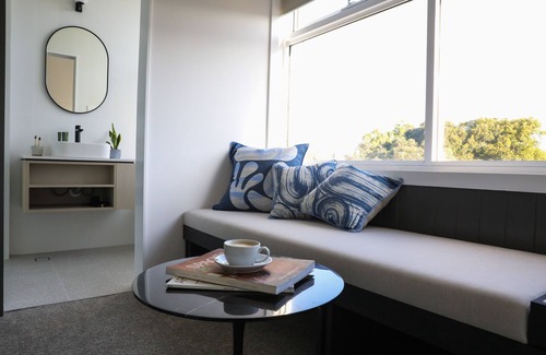 Bondi Beach Hotel | Barrys Beach Road Hotel