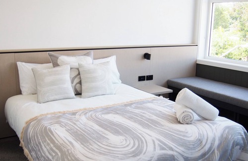 Bondi Beach Hotel | Barrys Beach Road Hotel