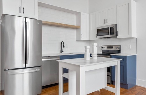 Sans Souci Apartment | Barsala l Chic 3BD Retreat: Historic Mill Comfort