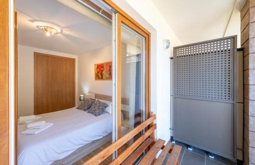 Arinsal Apartment | Barthe Holidays I Apartamento moderno en Arinsal 6PAX a pie de pistas I Balcón con vistas y parking I Riu