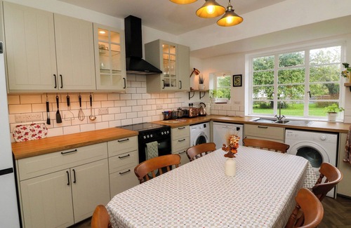 Bossington Cottage | Barton Lodge