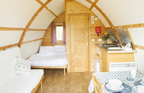 Wigton Apartment | Barwise Pod, Bowness-on-Solway close to Hadrian's Wall with hot tub
