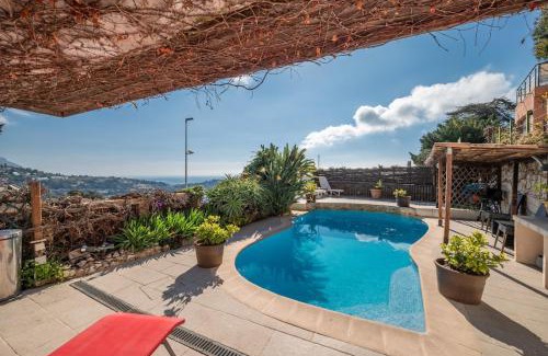 Villefranche-sur-Mer Villa | Bas de villa plus piscine Vue époustouflante