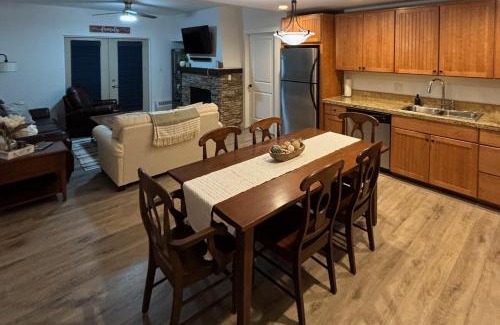 Silvercreek Apartment | Base Camp 202