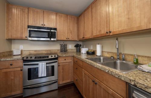 Silvercreek Apartment | Base Camp 306 condo