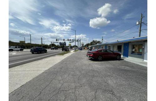 Sun Bay South Hotel | Base Motel By OYO South Tampa