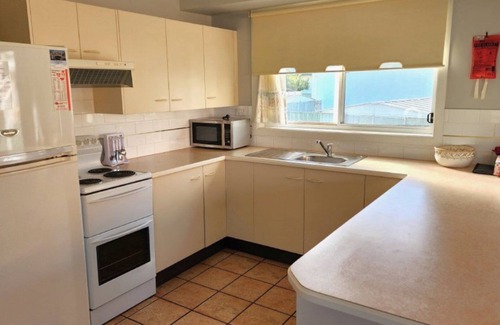 Sussex Inlet House | Base yourself at Banksia