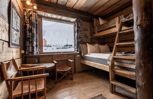 Longyearbyen Hotel | Basecamp Hotel
