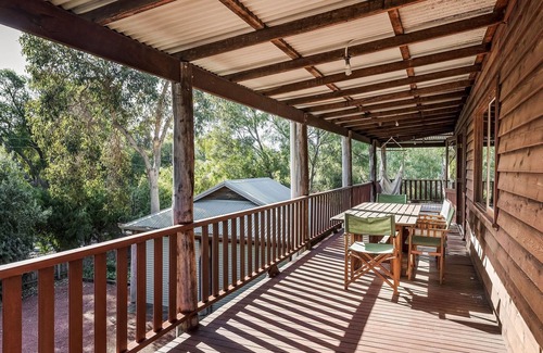 Eagle Bay House | Basically Beachfront - Eagle Bay Treehouse