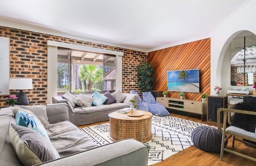 Basin View House | Basin Retreat by Experience Jervis Bay